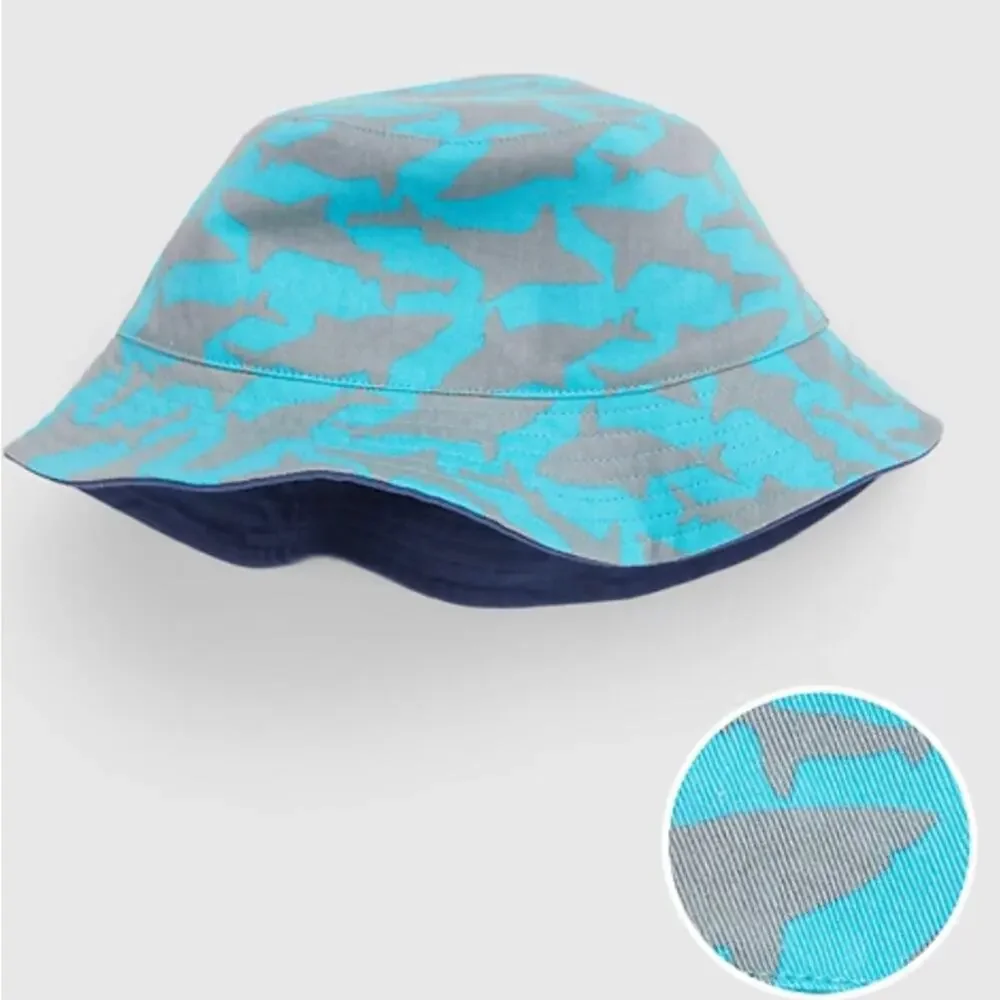 GAP BABY Toddler Organic Cotton Reversible Blue Whale Print Bucket Hat